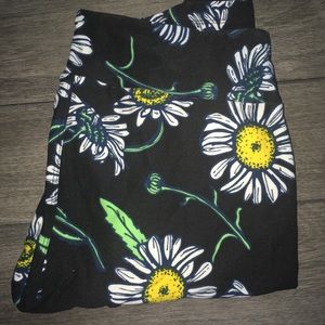 LuLaRoe Tall & Curvy leggings